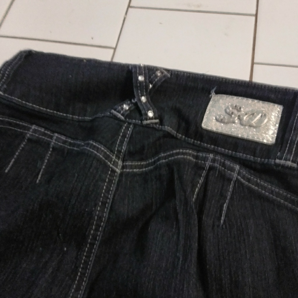 Jeans - Picture 3 of 3